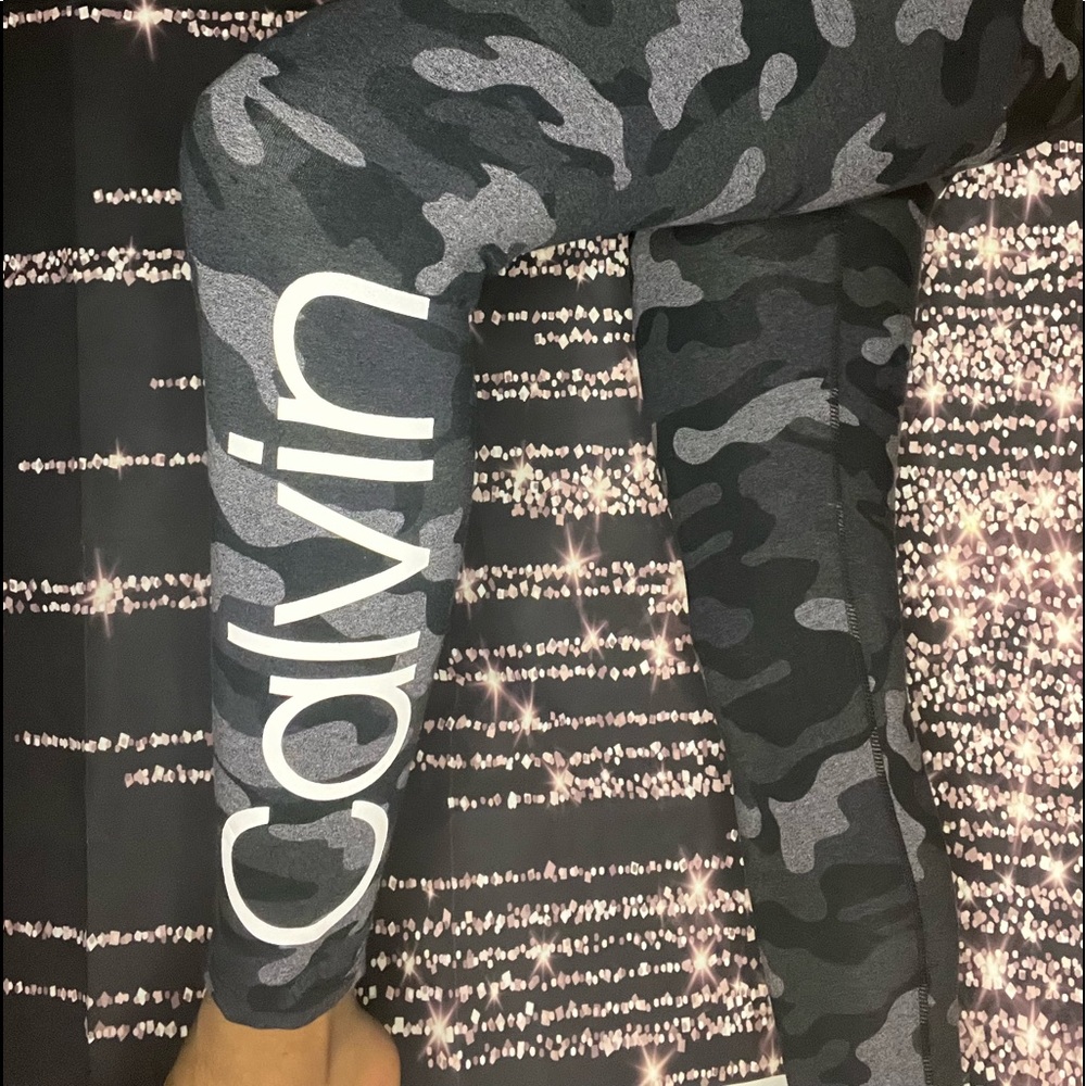 CALVIN KLEIN LEGGINGS
Calvin Klein Performance 
S/P/CH
